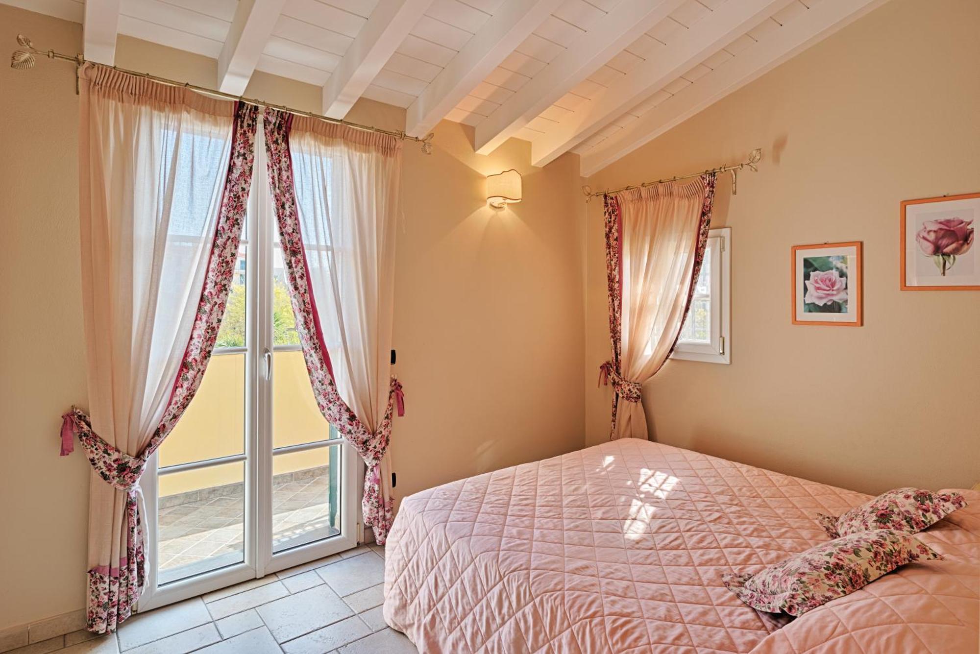 Casa Vacanze Nel Giardino Di Renzo Imperia Eksteriør billede