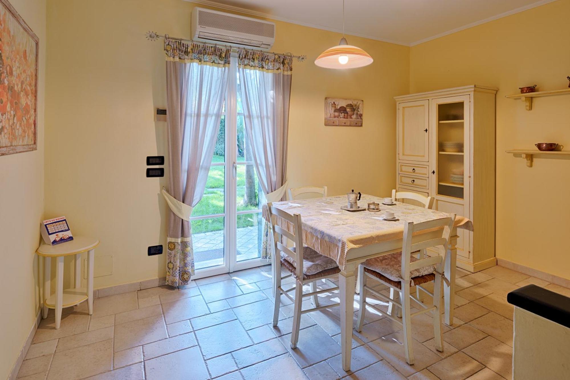 Casa Vacanze Nel Giardino Di Renzo Imperia Eksteriør billede